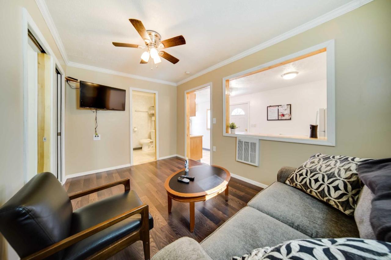 Geneva Cottage With Patio - Walk To Park, Lake Erie! Extérieur photo