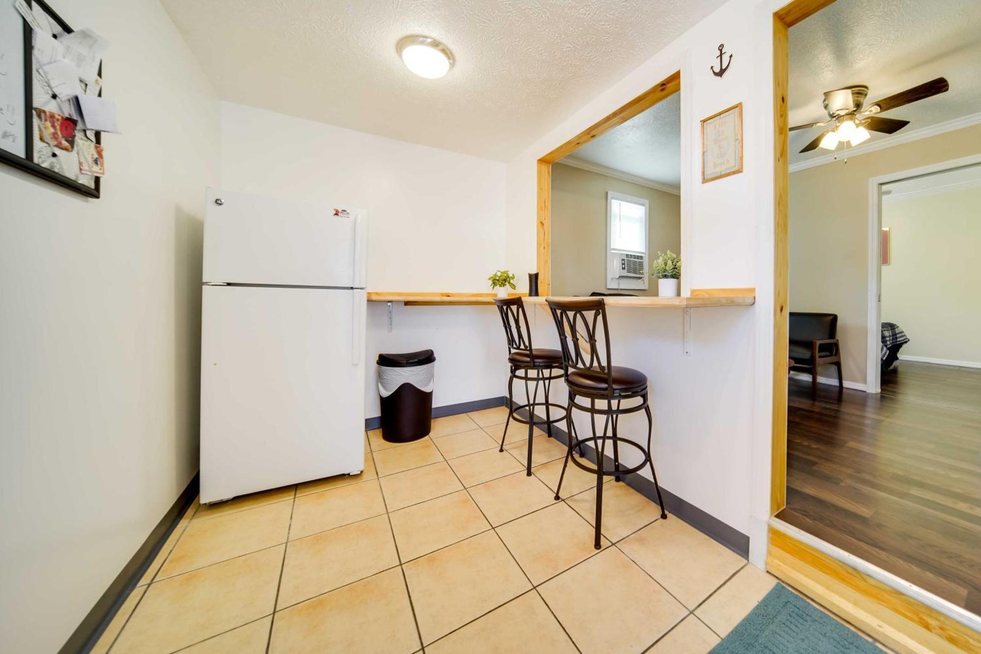 Geneva Cottage With Patio - Walk To Park, Lake Erie! Extérieur photo